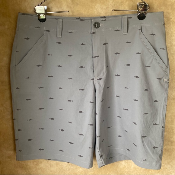 Under Armour Other - NWT Under Armour Storm Gray Fish Men's Loose Fit Water Resistant  Shorts 36